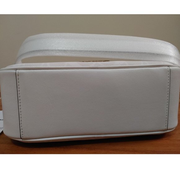 COACH WHITE SIGNATURE JES CROSSBODY - Picture 7 of 7